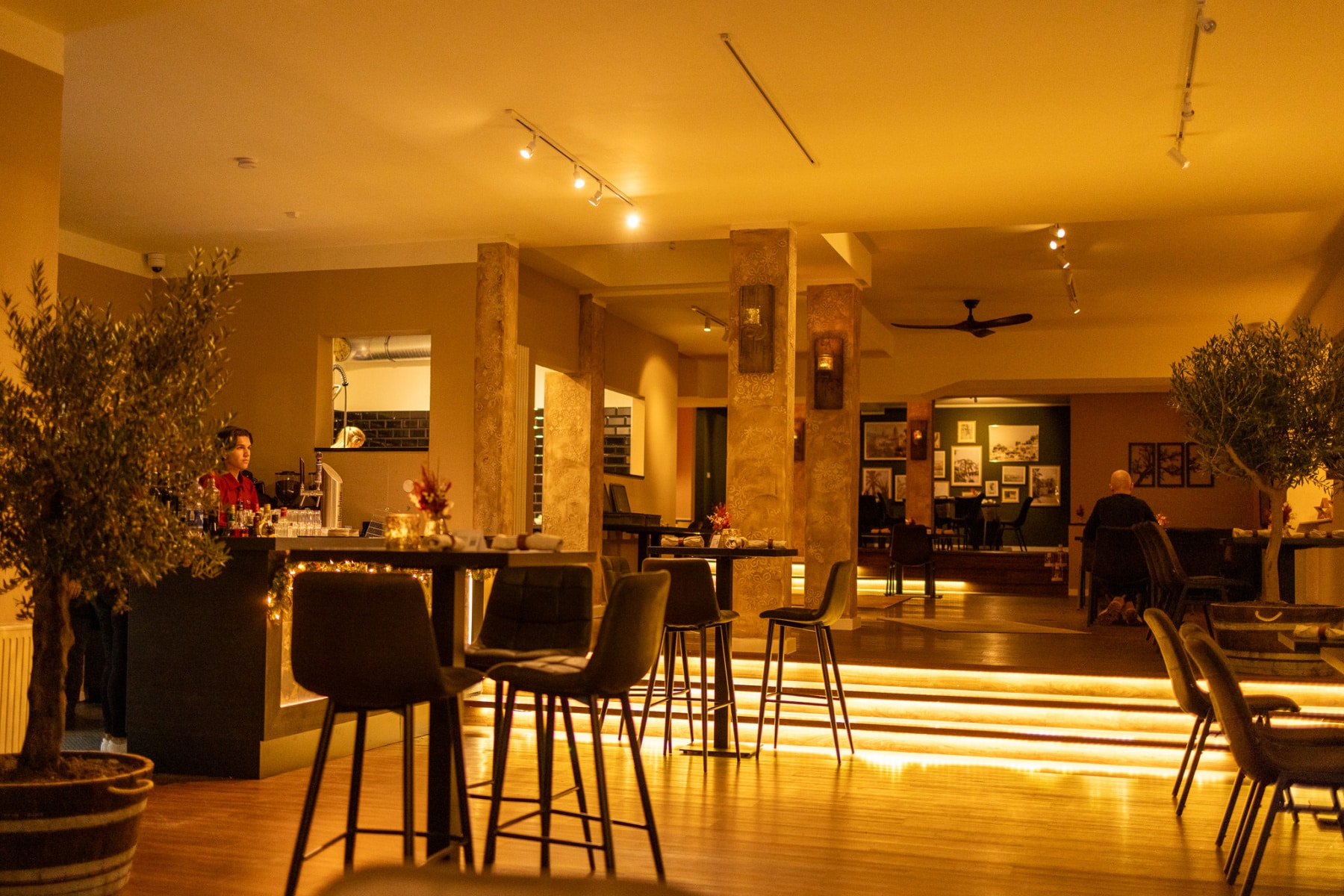 Tapas y mas - Soft Opening